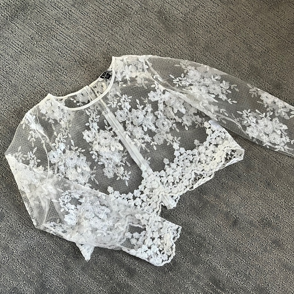 White see through floral crop